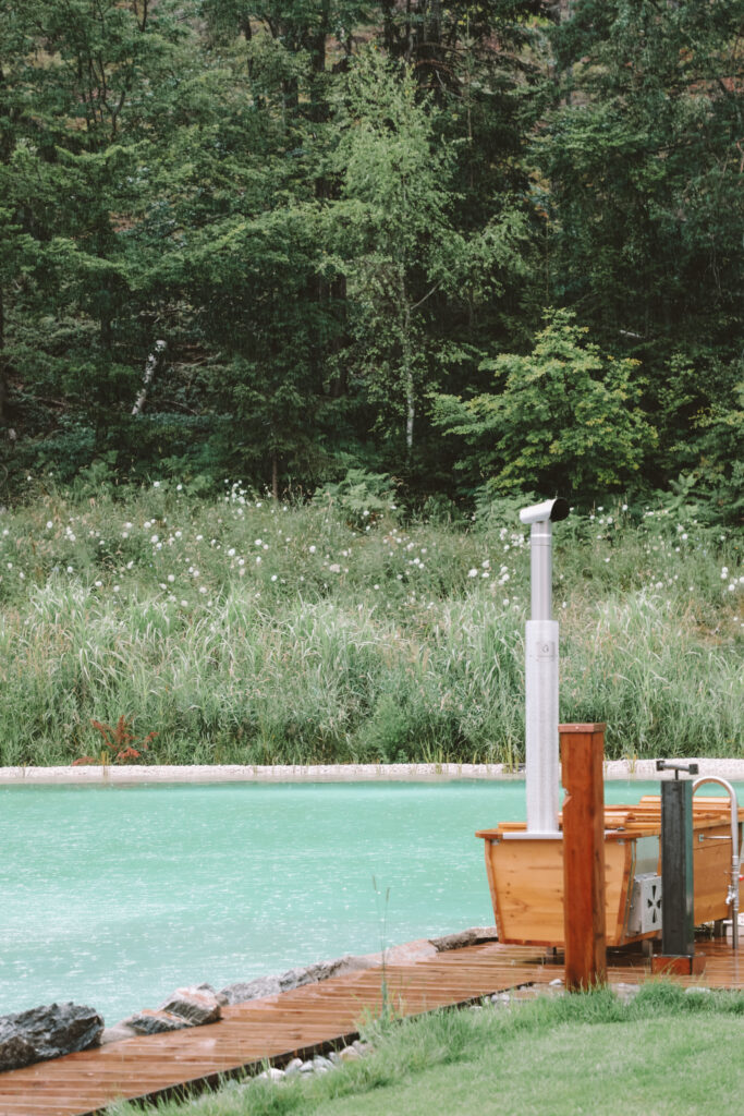 Freestanding bathtub with lake view at the Luxury Lakeside Chalet Priesteregg