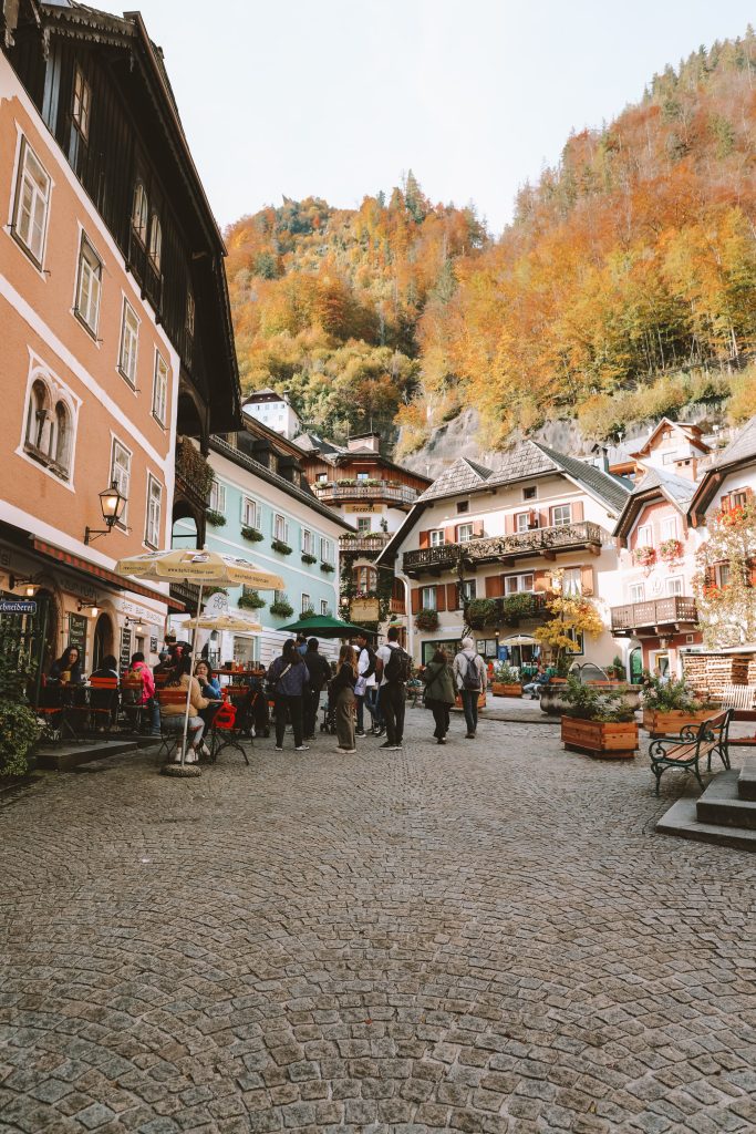 Hallstatt in Österreich im Herbst