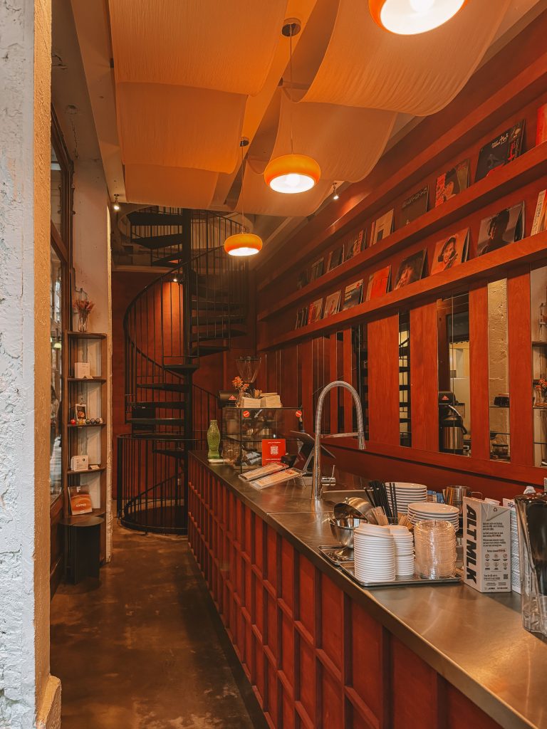 Nami Étienne Marcel Café Paris