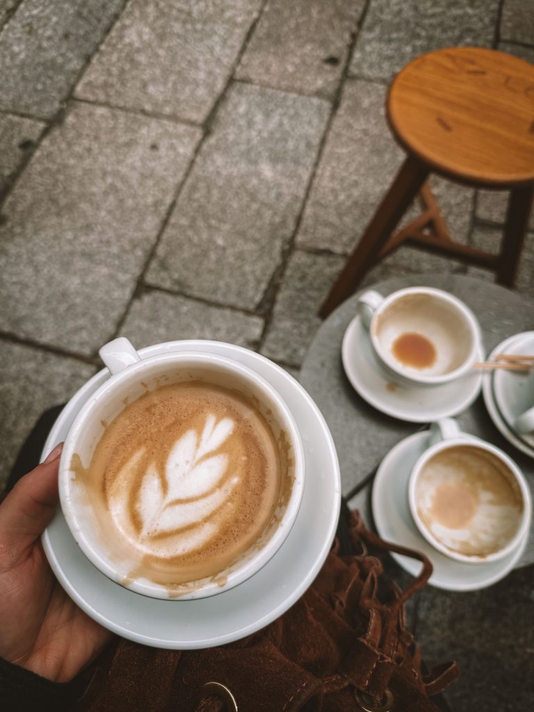 beautiful cafés in Paris