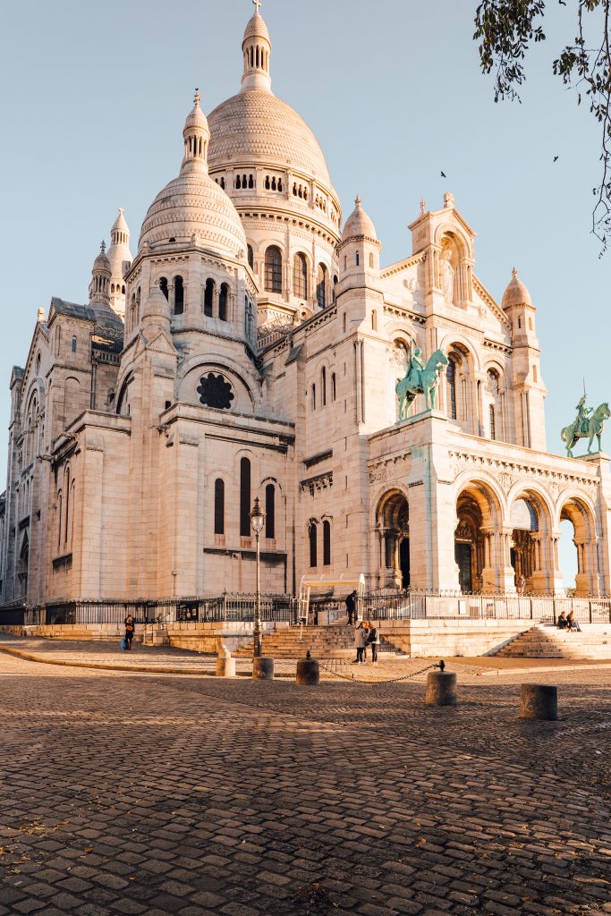 die Kathedrale Sacre Coeur im goldenen Licht